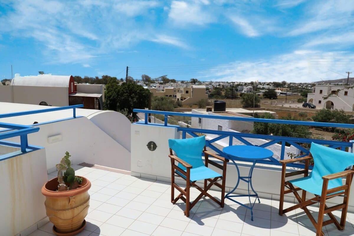 Santorini Seaside Retreat - Flora'S Summer Escape Perissa  Esterno foto