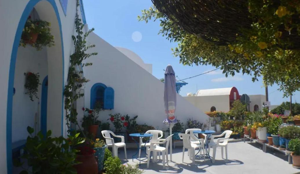 Santorini Seaside Retreat - Flora'S Summer Escape Perissa  Esterno foto