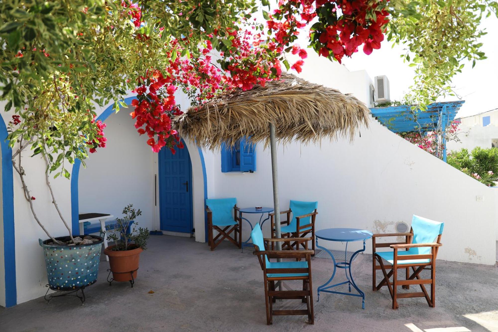 Santorini Seaside Retreat - Flora'S Summer Escape Perissa  Esterno foto